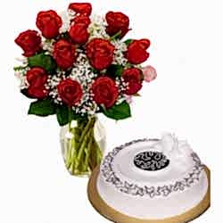 12 Red Roses with Vanilla Cake by Tasty Treat