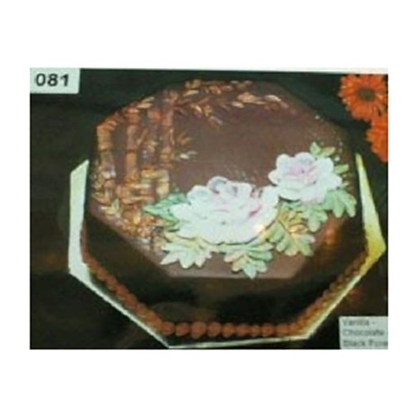 Send 4.4 Pounds Chocolate Cake by Shumi's Hot Cake to Dhaka in Bangladesh