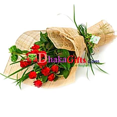 send romantic12 red roses bouquet to dhaka